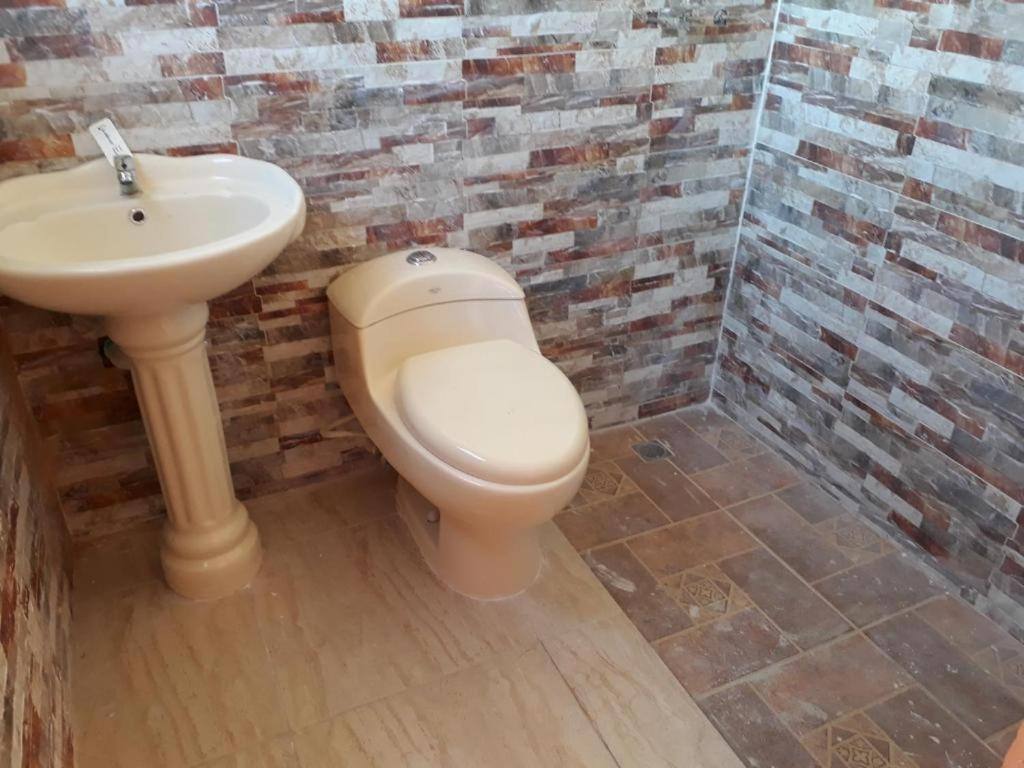 Apartahotel Next Nivel: Bathroom