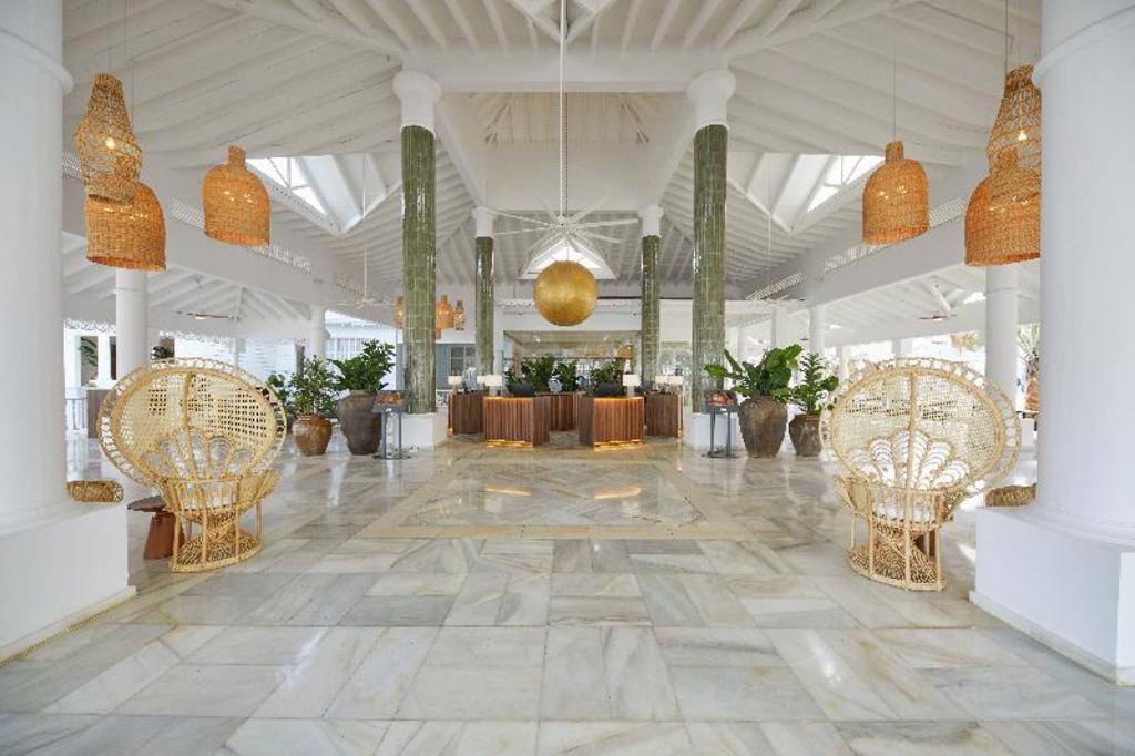 Bahia Principe Explore Esmeralda: Lobby