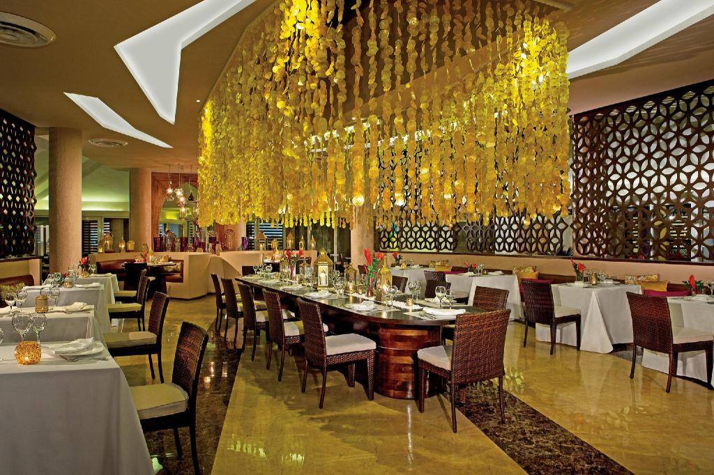 Breathless Punta Cana Resort & Spa: Restaurant