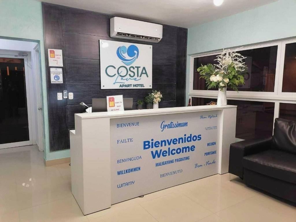 Costa Love Aparta Hotel: Property views