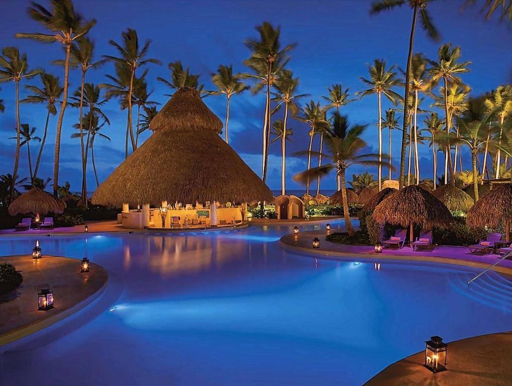 Dreams Royal Beach Punta Cana: Swimming pool