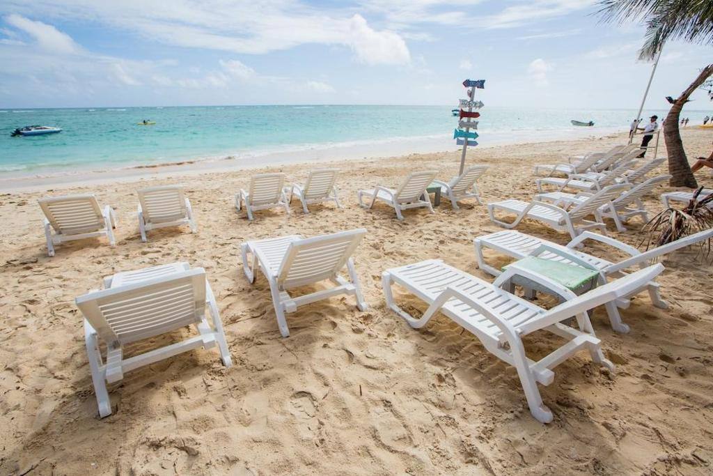 Green Coast Hotel: Facilities