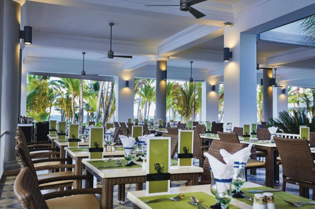 Hotel Riu Bambu: On-site dining