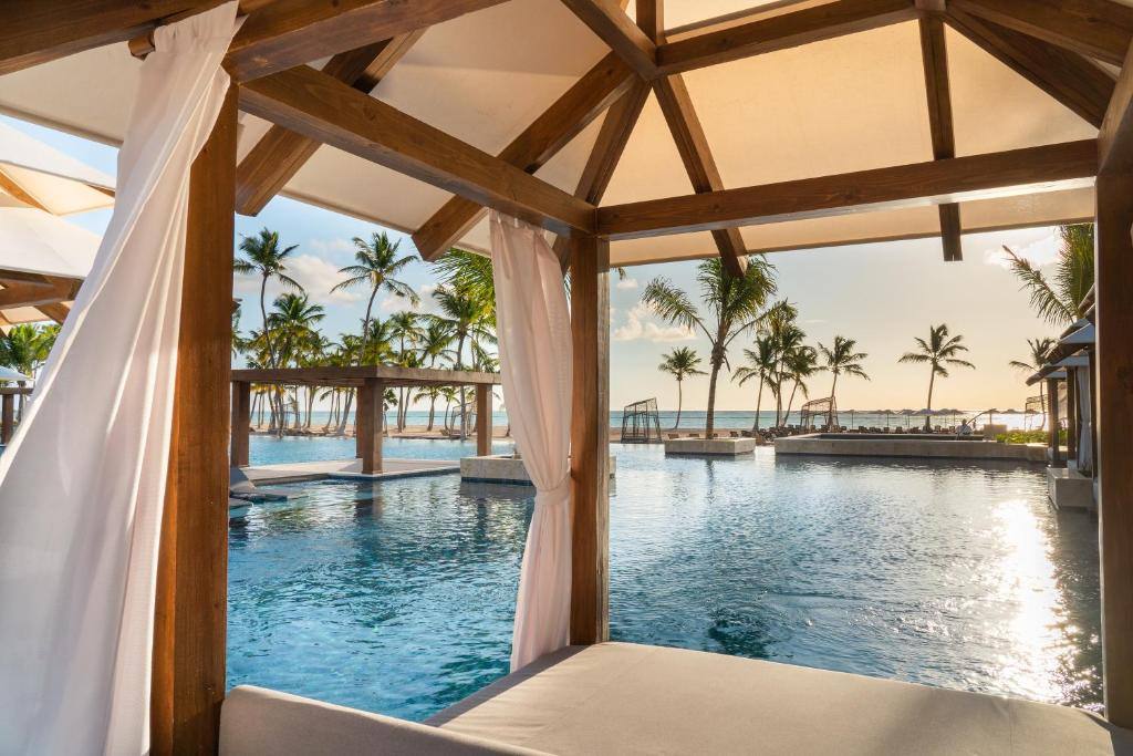 Hyatt Zilara Cap Cana: Swimming pool