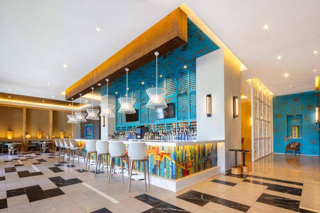 Hyatt Zilara Cap Cana: Bar/lounge