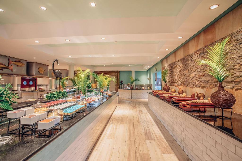 Iberostar Waves Dominicana: Dining