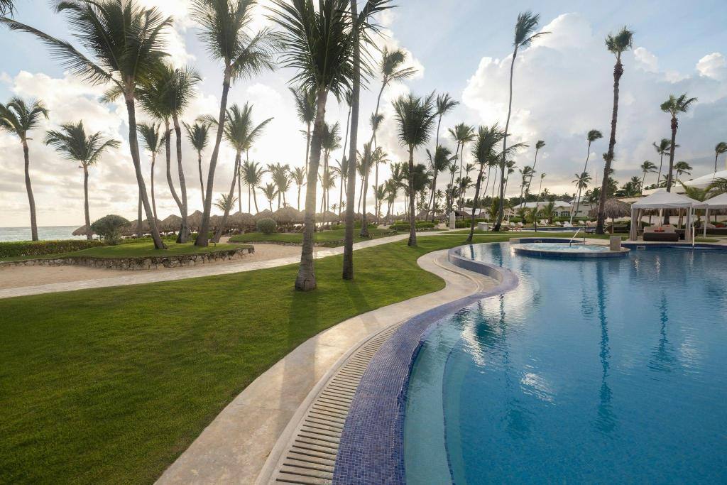 JOIA Bávaro by Iberostar: Swimming pool