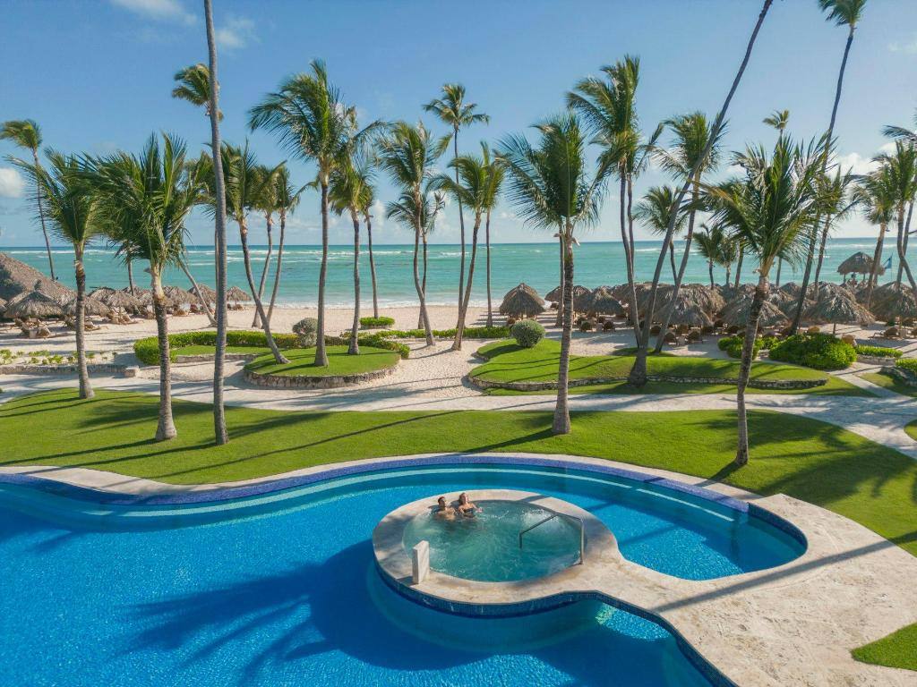 JOIA Bávaro by Iberostar: Swimming pool