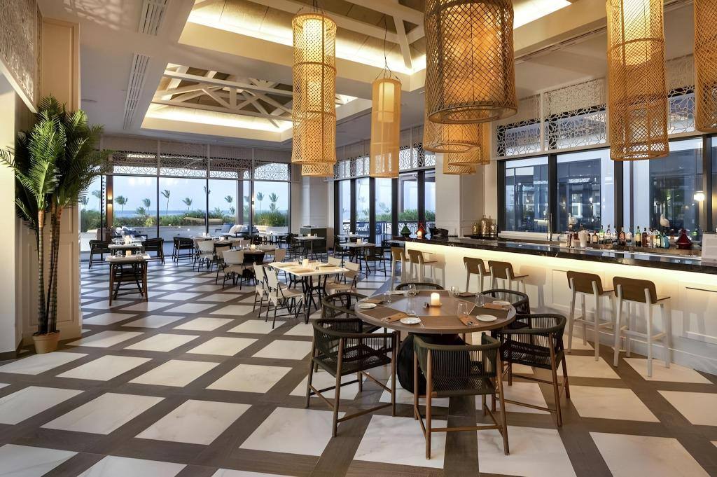 Lopesan Costa Bávaro Resort, Spa & Casino: On-site dining