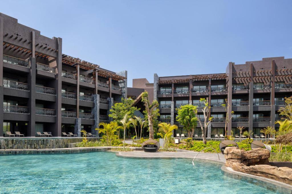 Lopesan Serenity Bay Resort, Spa & Casino: Property views