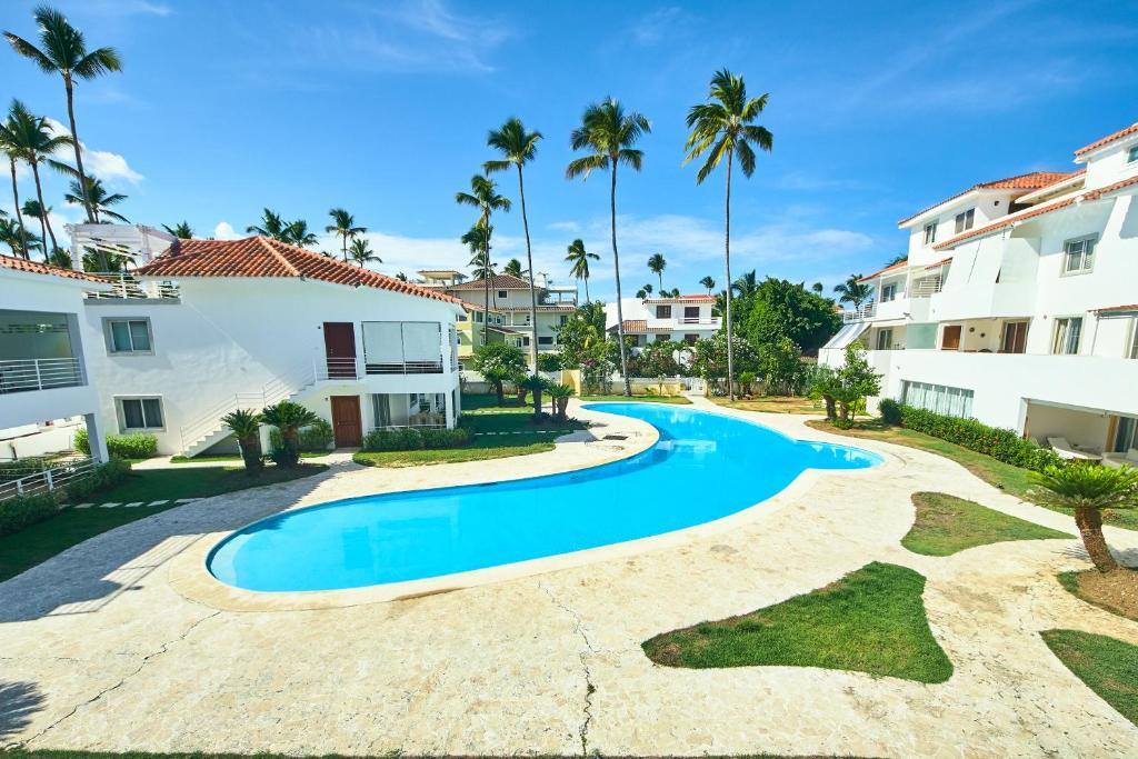 Los Corales Village: Exterior view