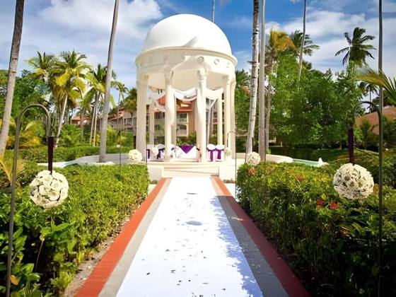 Majestic Elegance Punta Cana: Exterior view