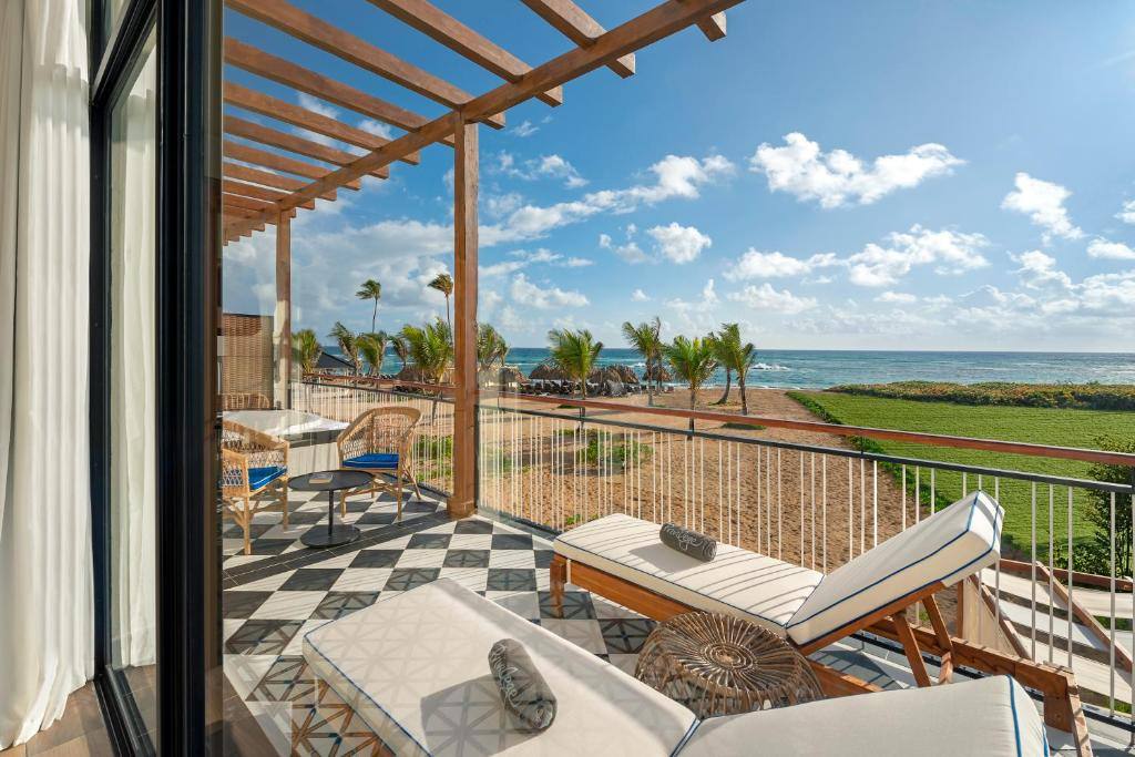 Ocean El Faro: Balcony/terrace