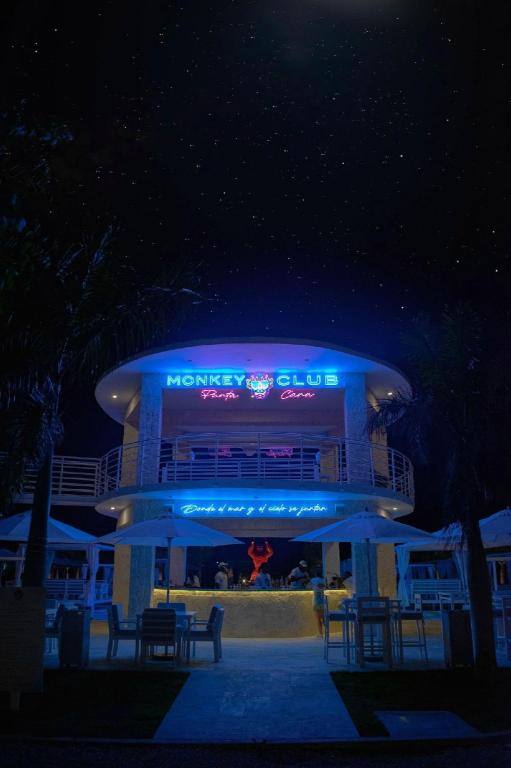 Playa Palmera Beach Resort: Property views