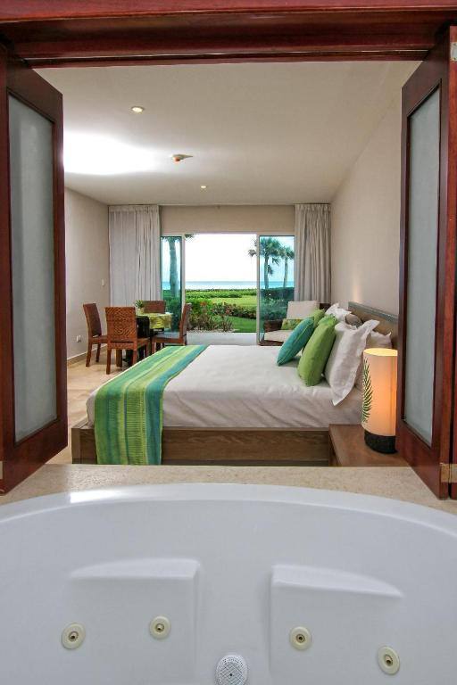 Punta Palmera Cap Cana By Essenza Retreats: Business center