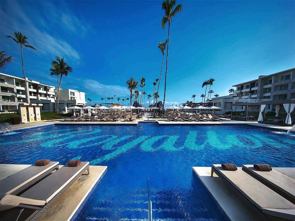 Royalton Bavaro, An Autograph Collection All-inclusive Resort & Casino: Swimming pool