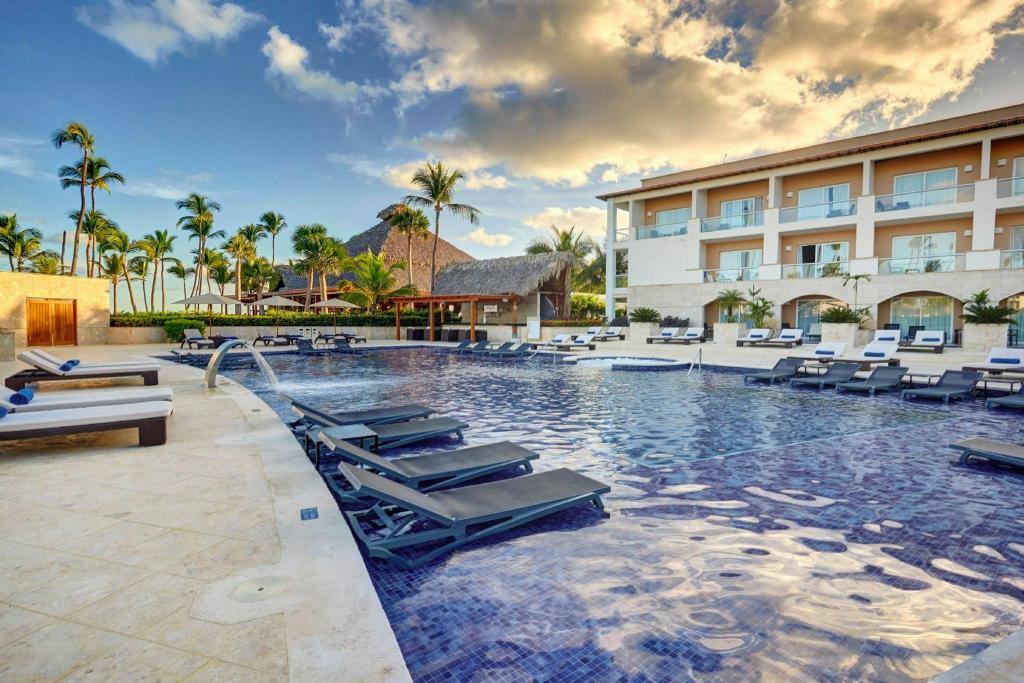 Royalton Hideaway Punta Cana, An Autograph Collection All-Inclusive Resort & Casino, Adults Only: Swimming pool