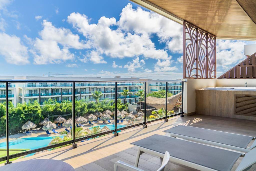 Serenade All Suites - Adults Only Resort - All inclusive: Balcony/terrace