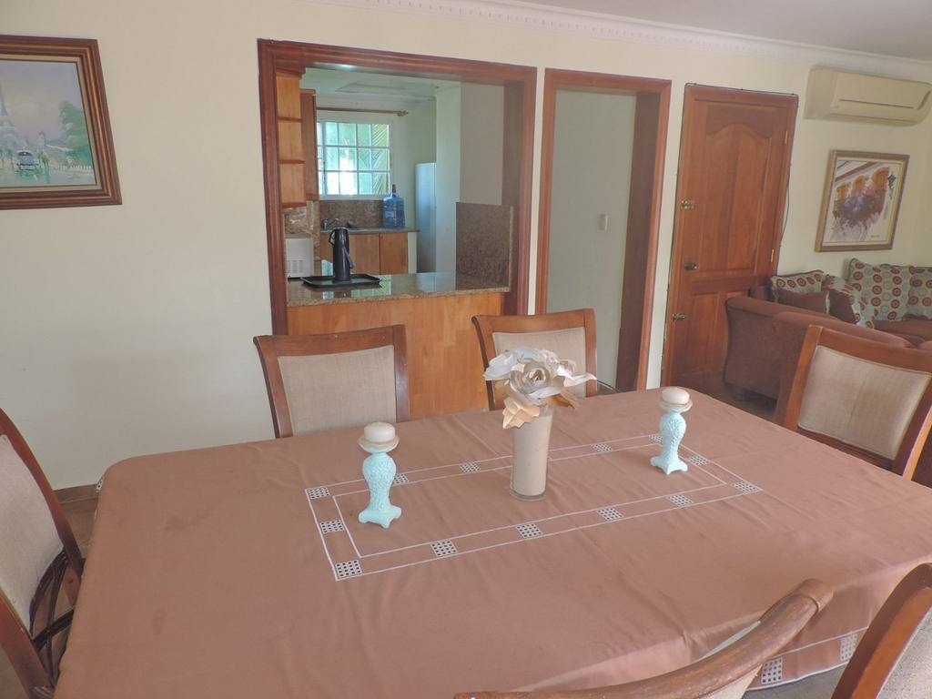 Sharon Palm Beach: photo 2