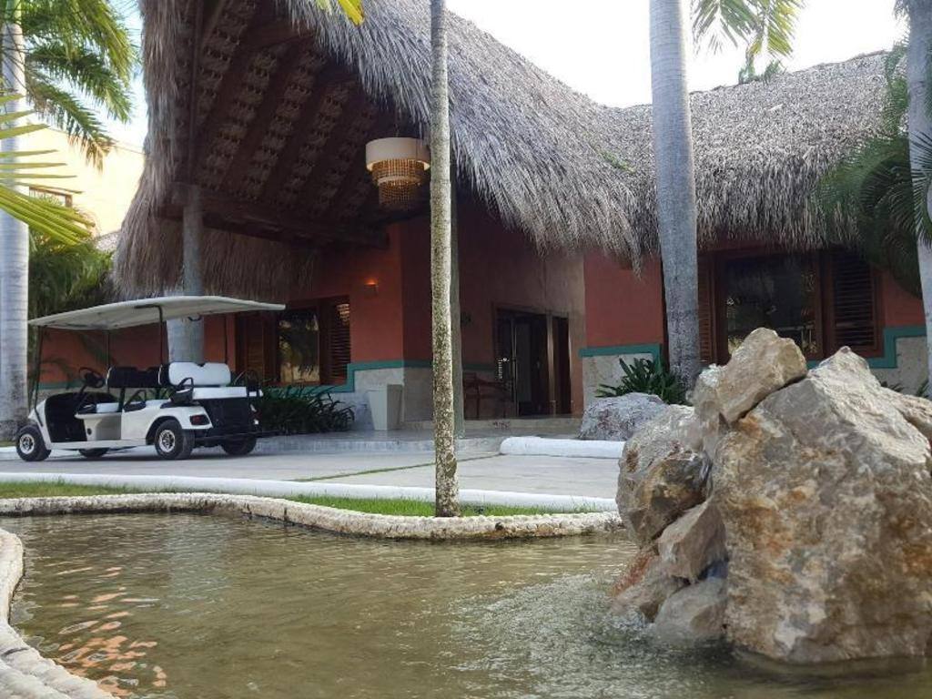 Sunset Boutique Hotel: Lobby