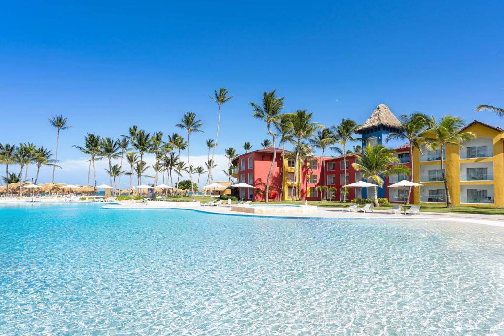 Tropical Deluxe Princess: Swimming pool