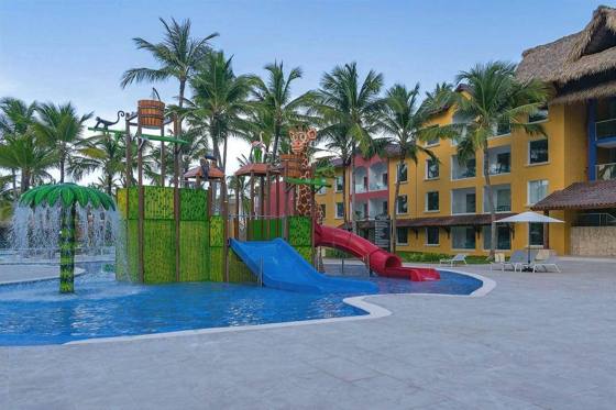 Tropical Deluxe Princess: Swimming pool [kids]