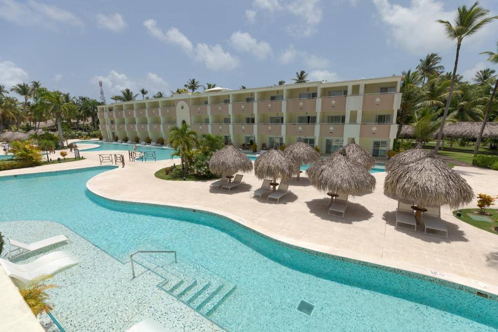 TRS Turquesa Hotel: Exterior view