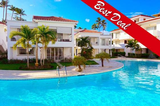 Villas Los Corales: Swimming pool