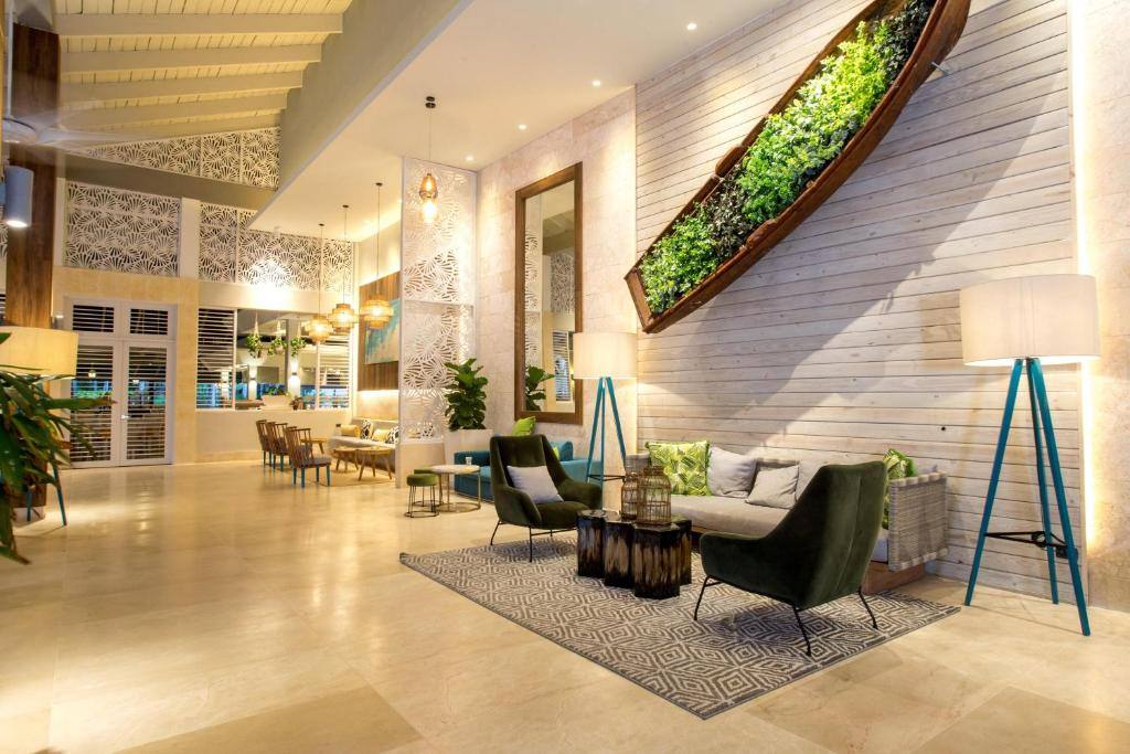 Vista Sol Punta Cana Beach Resort & Spa: Lobby