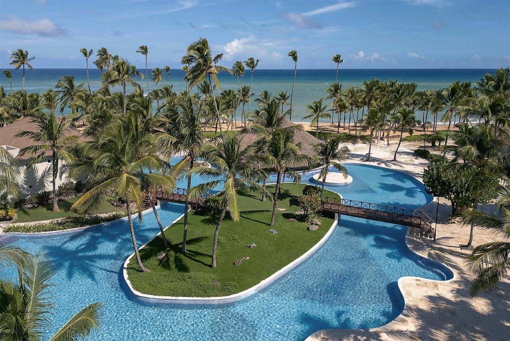 Wyndham Alltra Punta Cana: Exterior view