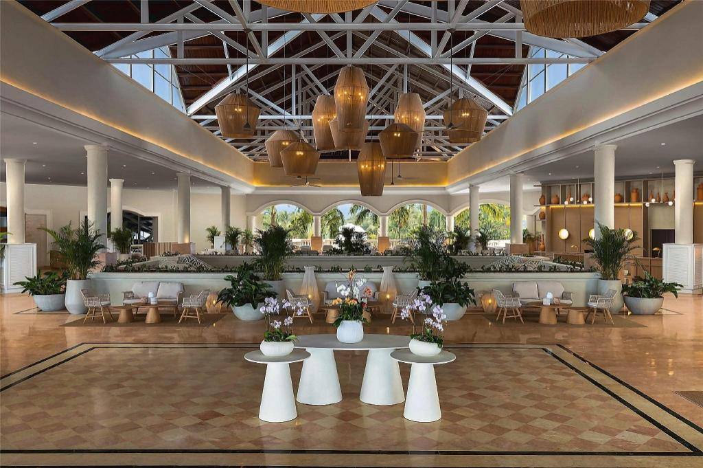 Wyndham Alltra Punta Cana: Lobby