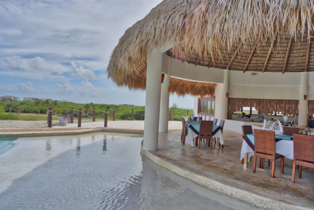 Xeliter Golden Bear Lodge: On-site dining