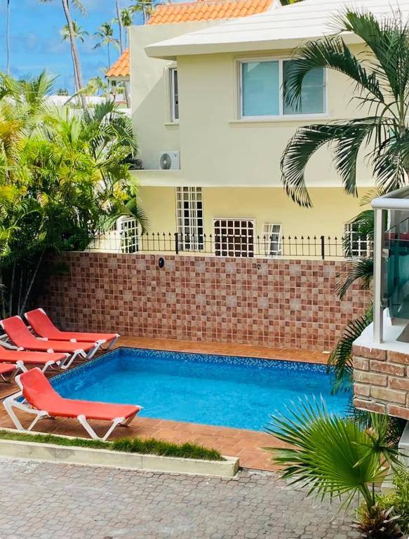 Yara Beach Apartahotel: Swimming pool